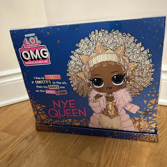 Nwt LOL Surprise Holiday OMG 2021 Collector NYE Queen Fashion Doll - Picture 6 of 7